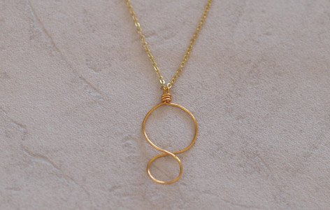 Collier "EIGHT" plaqué or