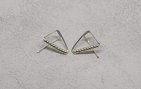Boucles d'oreilles "TRIANGLES PERLES"